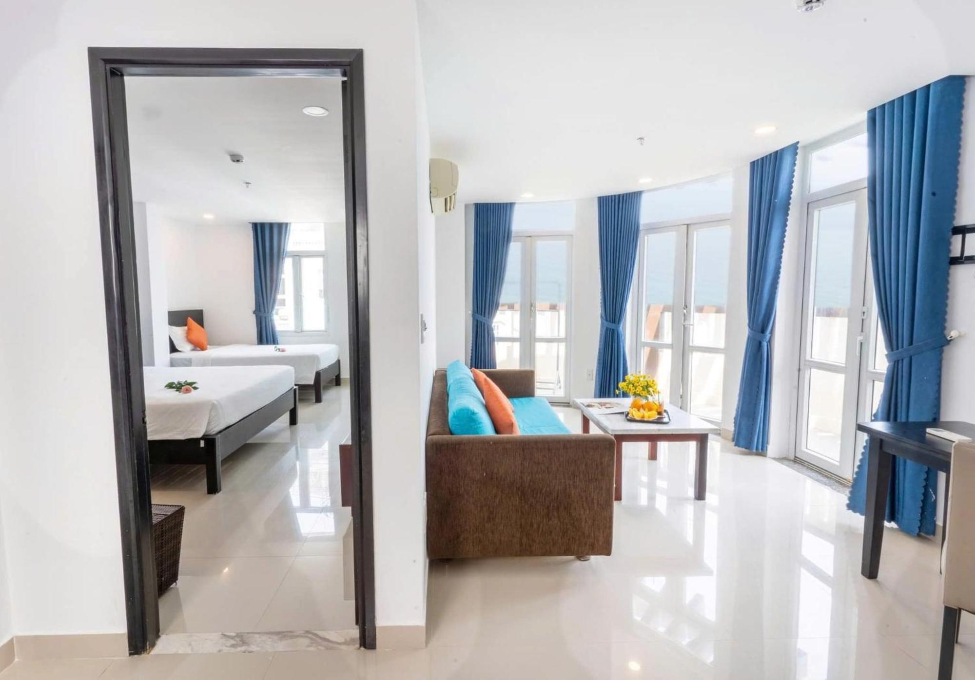 Queen Palace Sea View Hotel Danang Exterior photo